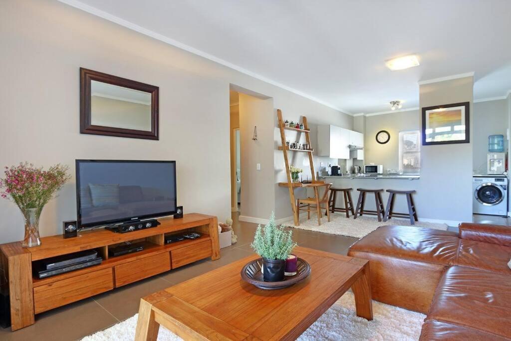 Penguin Haven . Luxury 2 Bedroom, Boulders Beach. 케이프타운 외부 사진